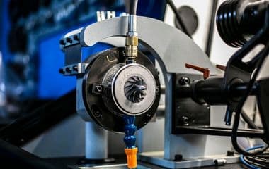 Kontrola i wyważanie rdzenia turbosprężarki w warsztacie BW Turbo